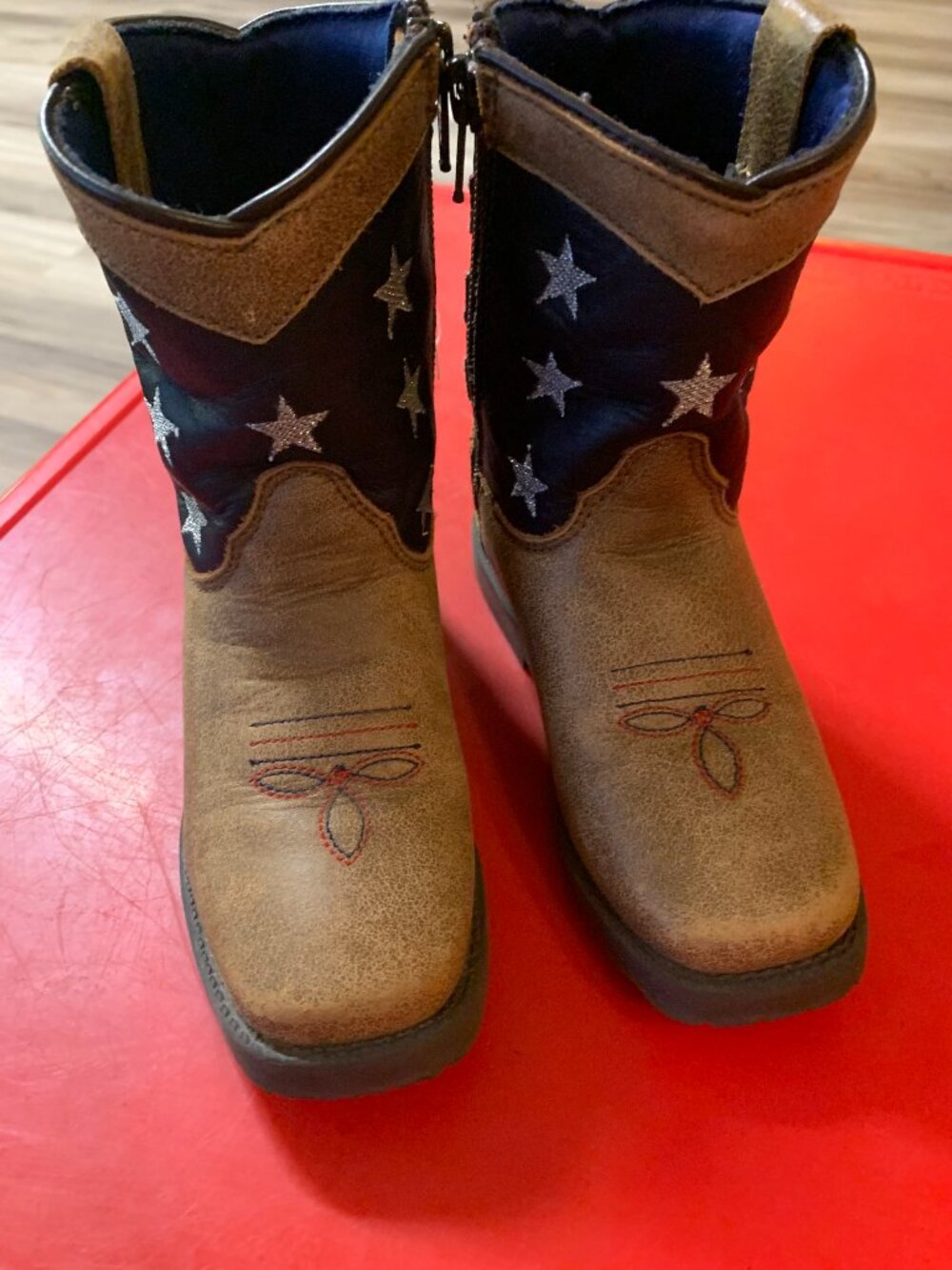 Boy's size 9 Brown Cowboy Boots with Stars and Stripes by Smoky Mountain Boot Co
